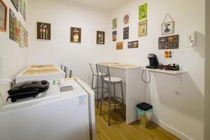 HOME IN RIO - Cinelândia (Apto novo com Wi-Fi)