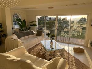 Villas Grande Villa avec Piscine, Petanque et Vue Mer pour 12 Personnes : photos des chambres