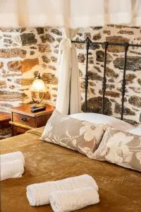 TERPOU StoneHouse and Suites "StoneHouse" - Áyios Vlásios