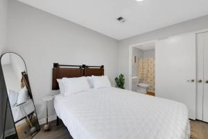 CB 965-104 Modern Fayetteville Charm