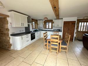 The Warren - Ash Farm Cotswolds