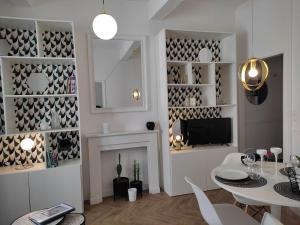 Appartements Centre de vienne, spacieux avec balcon : photos des chambres