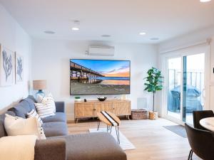 Surf Casita - Luxury Beach Home - Steps to Ocean & Walk to everything - 4hvězdičkové hotely ve městě Newport Beach