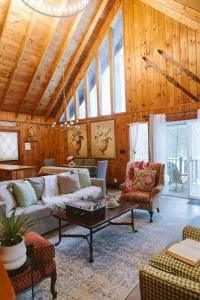 Cozy Cabin near Lake Placid, Whiteface-King, Ice Barrel, Hot Tub - Jay