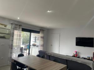 Villas Villa entiere piscine jacuzzi venelles : photos des chambres