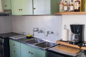 Irias Cosy Traditional House