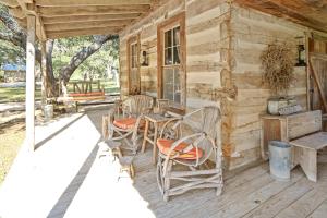 AB Butlers Dog Trot - Cumberland River Suite