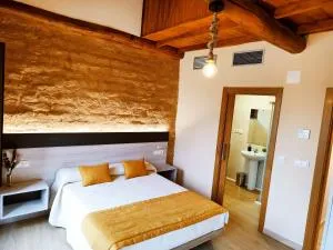 Hostal Restaurante LA SENDA - Carracedo del Monasterio