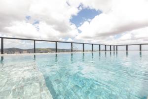 Vista total da cidade em moradia completa