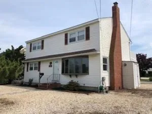 Beach Badges, Wifi, Private Yard, Washer Dryer, Roomy Cape Located Bayside In Long Beach Island New Jersey - Манахокин