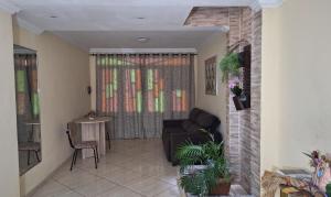 Grande quarto confortável