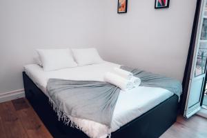 Alameda Guest House Rooms