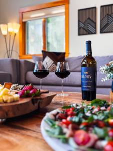 Sunset, Lake and Mtn View, Theater, Hot Tub, Xbox, Close to Sunday River