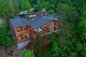 Luxury Retreat in Broken Bow w Forest Views - 4-gwiazdkowe hotele w mieście Stephens Gap