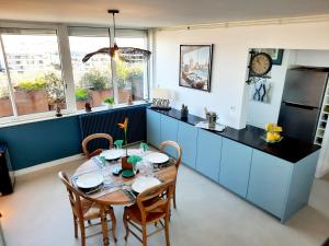 B&B / Chambres d'hotes 360 degres sur la rochelle chambre d hote : photos des chambres
