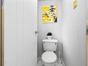 Spacious 3 Bedroom Home in Aintree