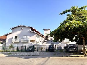 Flat duplex localização espetacular 2 quadras da praia