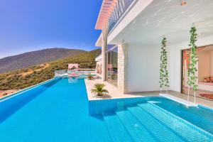 Villa Rosy Dreamy Ultra Luxury Villa