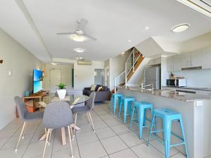 Beachside Apartment 14