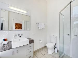 Beachside Apartment 14