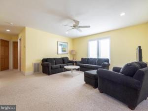 Holgate, 4 Bedroom, 3,5 Bath, Near Beach With An Indoor Pool, Spectacular,
