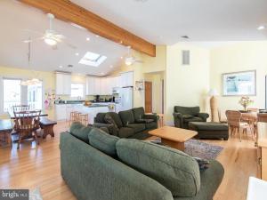 Holgate, 4 Bedroom, 3,5 Bath, Near Beach With An Indoor Pool, Spectacular,