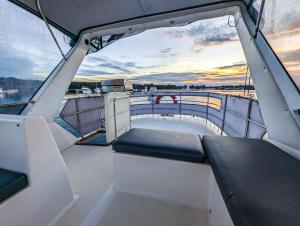 Boat Experience, Lake Macquarie