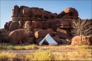 Glamping Queen Tent At Private Riverside Ranch
