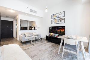 Waterfront Studio perfectly located in Dubai Marina