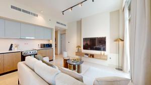 Creek Palace - Minimalist Two Bed in Creek Harbour