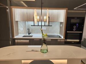 Caparica Luxury Apartment by HOST-POINT