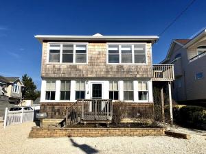 Four-Bedroom Holiday Home room in Ocean Block Wifi Beach Badges Ship Bottom