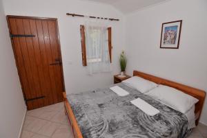 Secluded fishermans cottage Cove Zizanj, Pasman - 23925