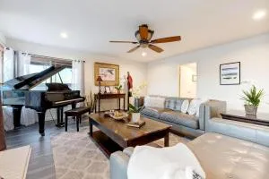 San Diego 4-Bedroom Home with POOL and Jacuzzi - رانشو برناردو