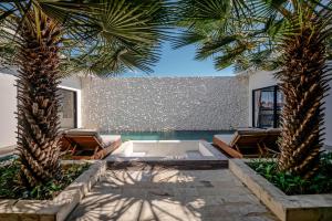 Villa MJ Modern Luxe 4BR with Big Pool & Rooftop
