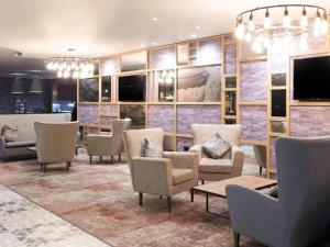 Central Cardiff Signature Collection by Dancenter