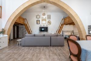 Amalias Traditional Home in Paradisi