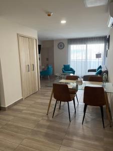 2 bed 2 bath luxurious and centrally located