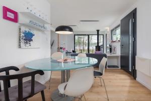 Holiday Home by Lake Wise ka near Baltic Beach