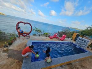 Masamirey Hilltop Cottage with Mini Pool and Beach Access & WIFI