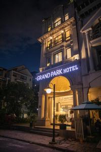 Grand Park Hotel & Apartment Phu My Hung