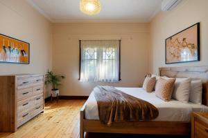 Spacious Goldfields Retreat - Central & Charming