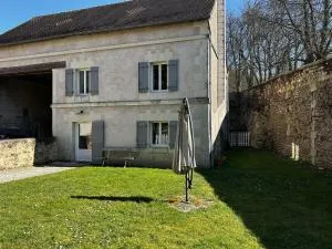Gîte d'exception à Lésigny avec piscine couverte - FR-1-541-167 - Barrou