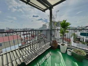 Little Flower Studio