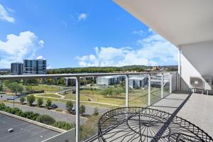 Comfortable 1-Bed Apartment with Balcony