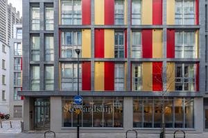 Modern London City Apartment