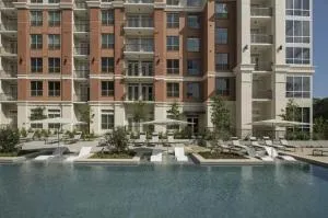 Resort Style Apartments in Spring, TX - 兀兰