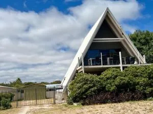 The Summer House - Pet friendly outside - Kingston South East