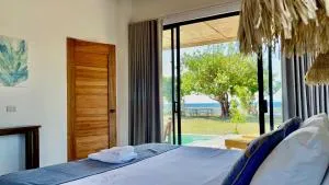 Besu Villas Santa Ana - beachfront whole Villa with pool - Camalaniugan