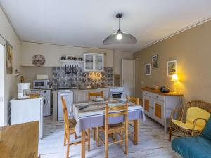 Appartement T2bis 4-6 pers, proche centre thermal et centre-ville, Cauterets - FR-1-234-335